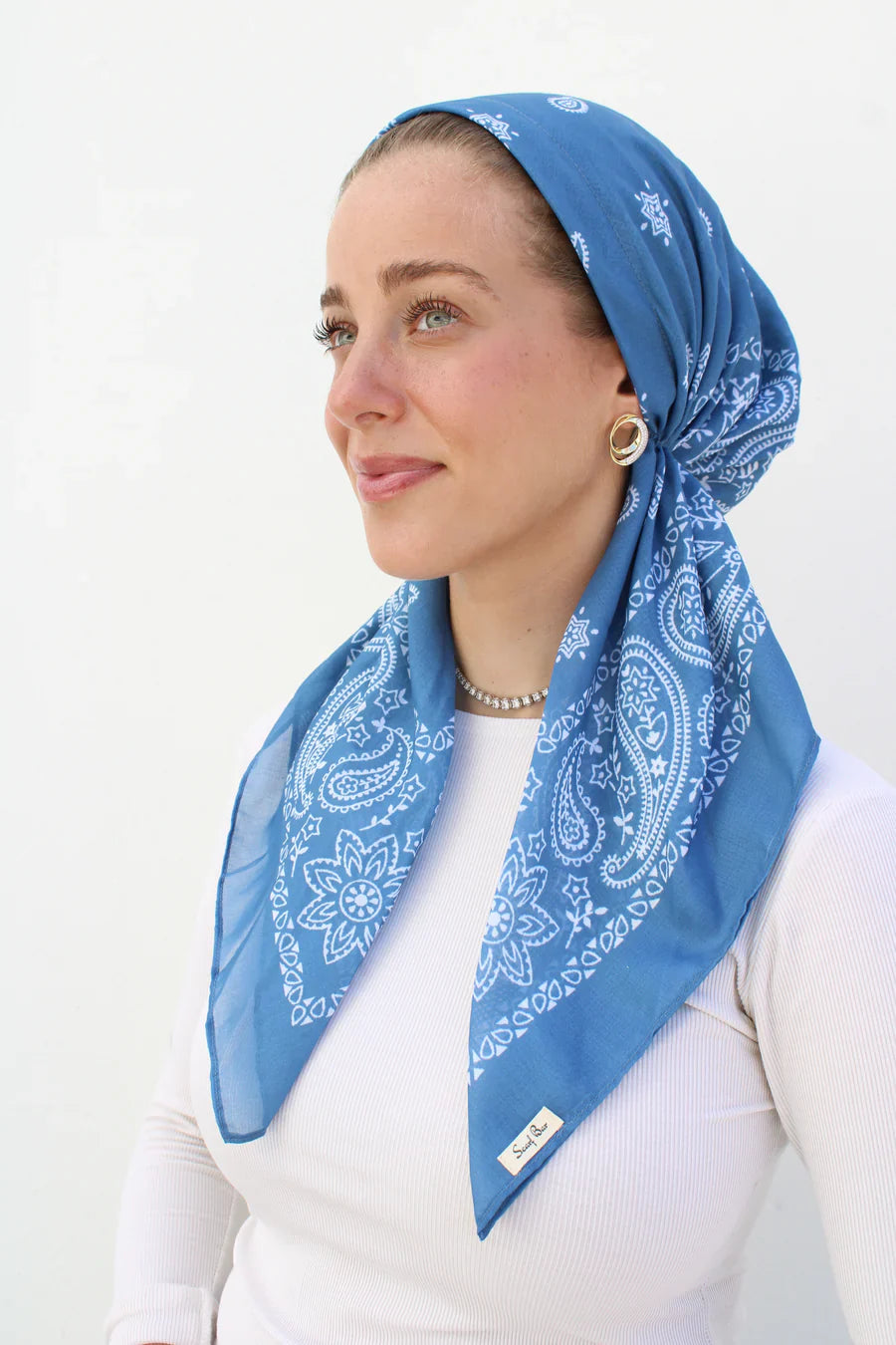 headscarf short pretied paisley