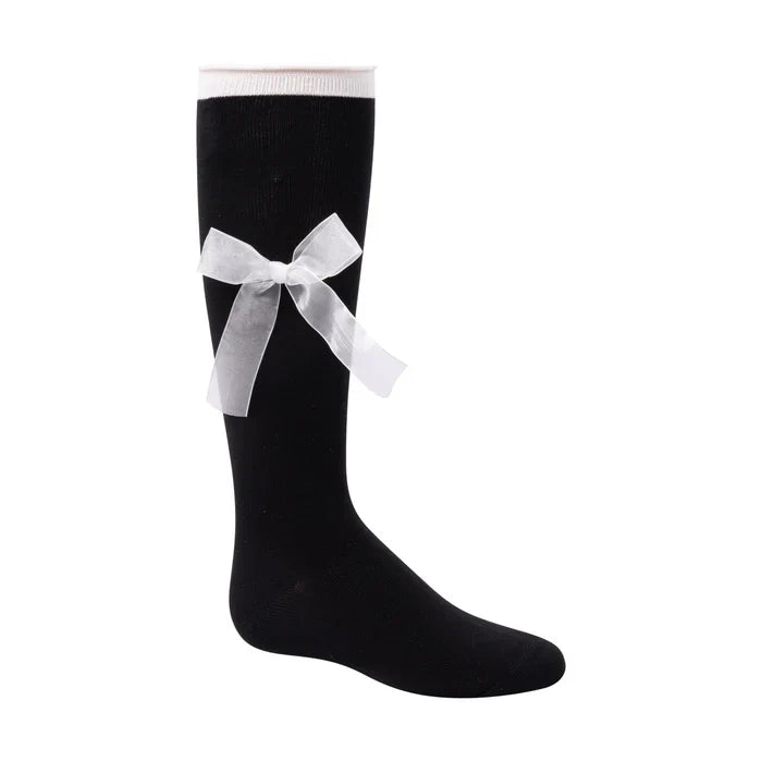 knee sheer bow