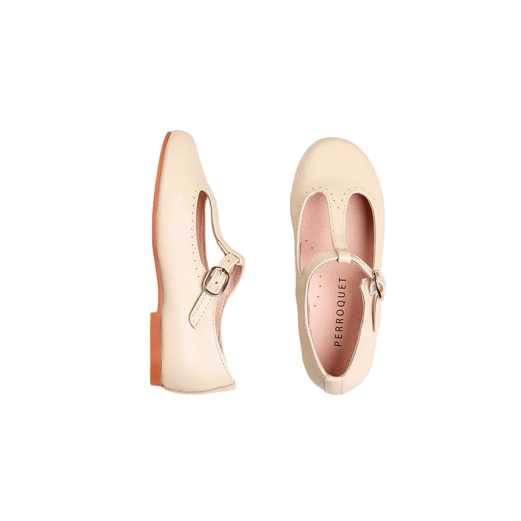 shoes t strap