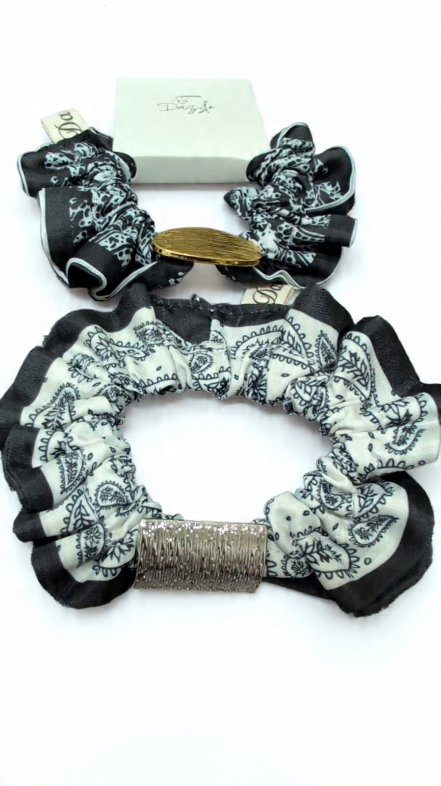 pony scrunchie paisley with charm