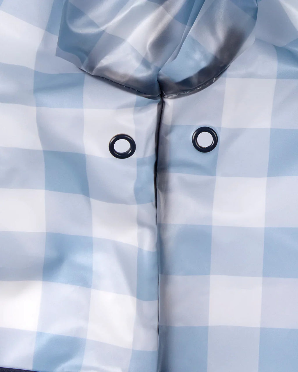 raincoat checkmate w pouch